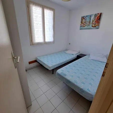 Apartment Confortable 2 Pieces, 4 Couchages Avec Balcon Et Parking Prive, Proche - Marseillan - Fr-1-326-596 Le Castellas