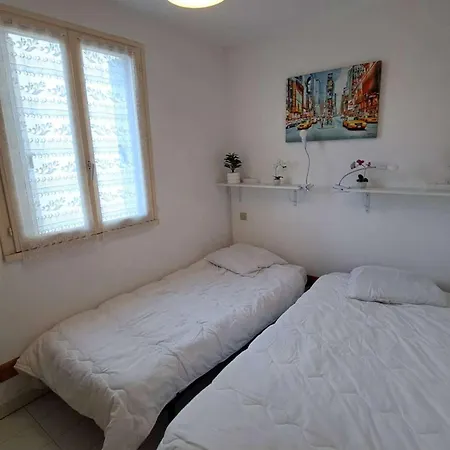 Confortable 2 Pieces, 4 Couchages Avec Balcon Et Parking Prive, Proche - Marseillan - Fr-1-326-596 * Le Castellas
